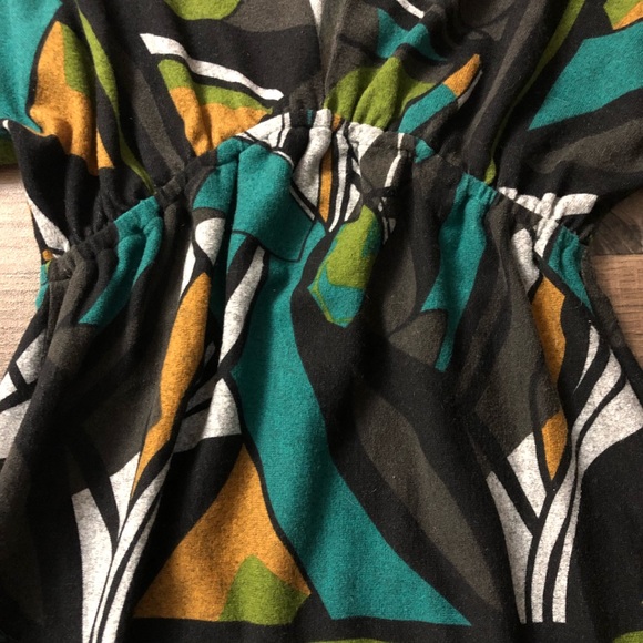 Patterned V Neck Tunic Dress - Picture 2 of 3